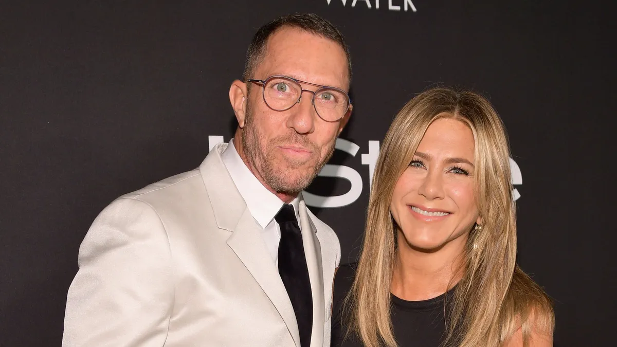 Chris McMillan és Jennifer Aniston