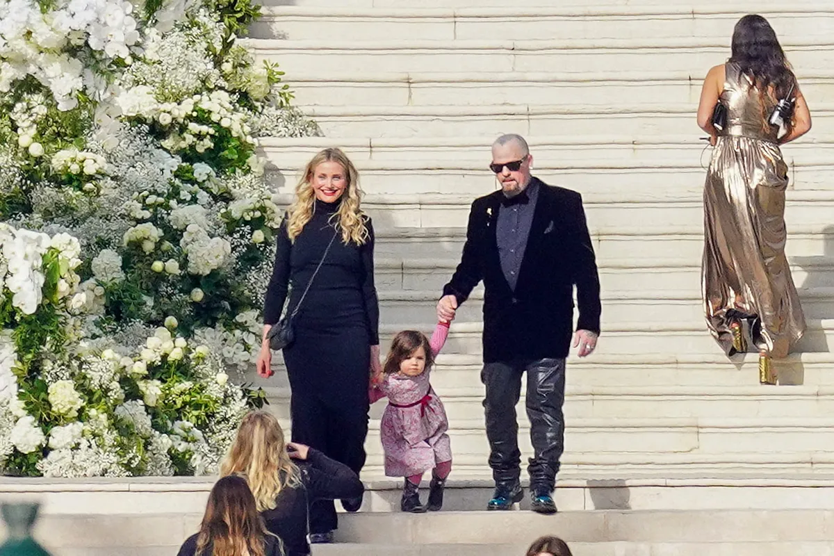 Cameron Diaz, Benji Madden és a kislányuk, Raddix 2023-ban
