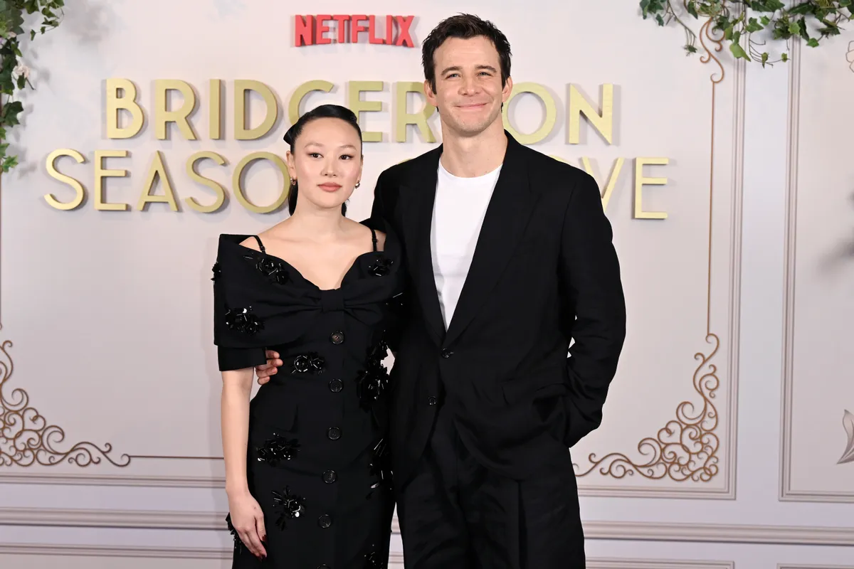 Yerin Ha és Luke Thompson