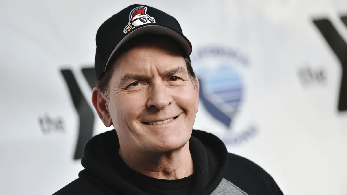 Charlie Sheen 8 éve józan