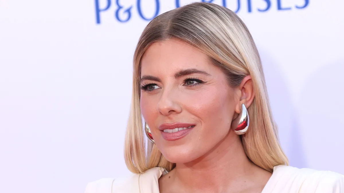 Mollie King