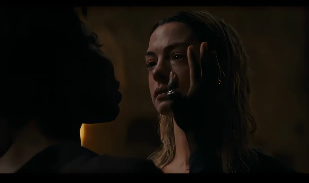 Anne Hathaway a Mother Mary című filmben