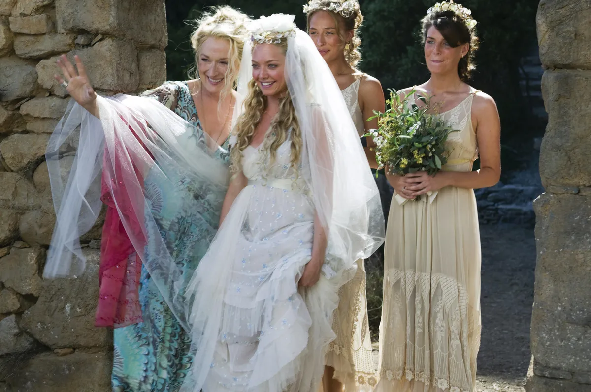AMANDA SEYFRIED a Mamma Mia egyik jelenetében