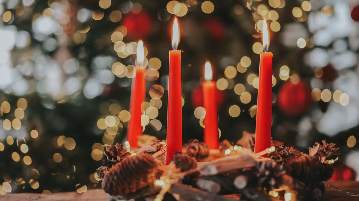 adventi koszorú 2025