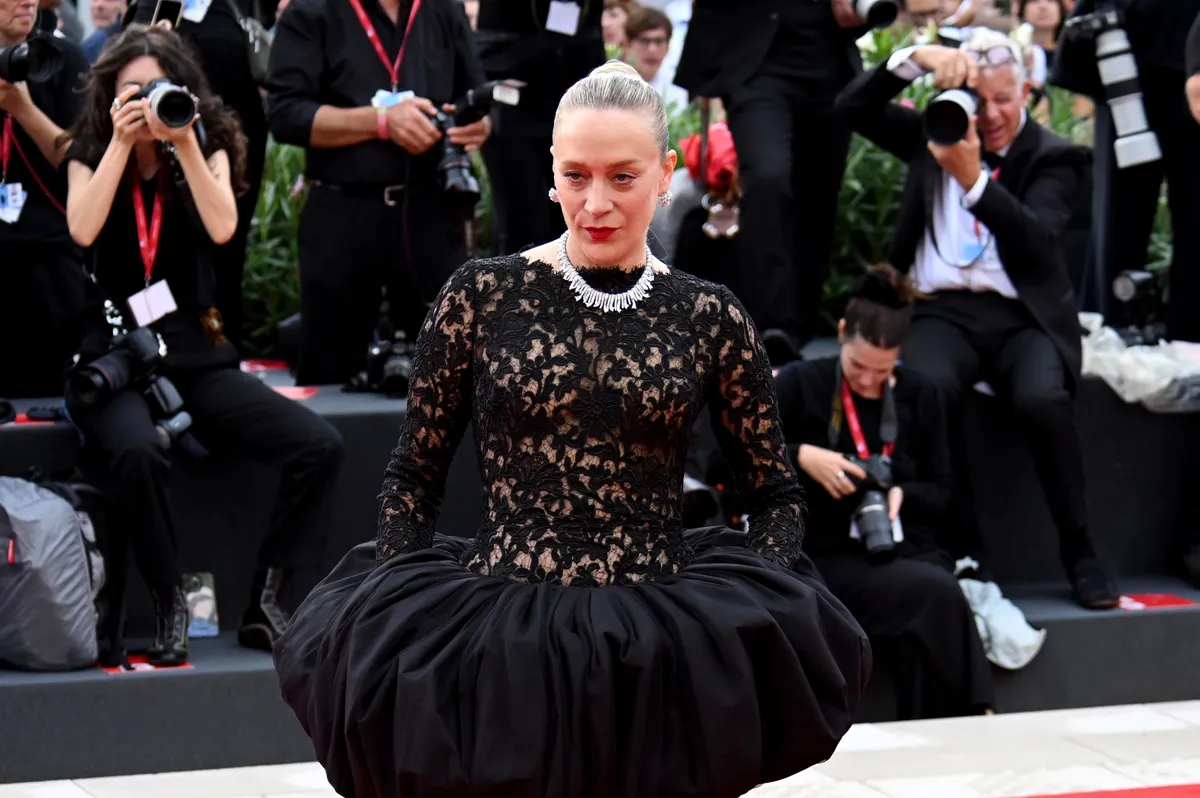 29 August 2025, Italy, Venedig: Chloë Sevigny, actress in the film, attends the premiere of "After the Hunt" at the 82nd Venice International Film Festival. Photo: Stefanie Rex/dpa (Photo by Stefanie Rex/picture alliance via Getty Images)