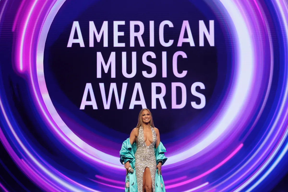Jennifer Lopez AMAS 2025