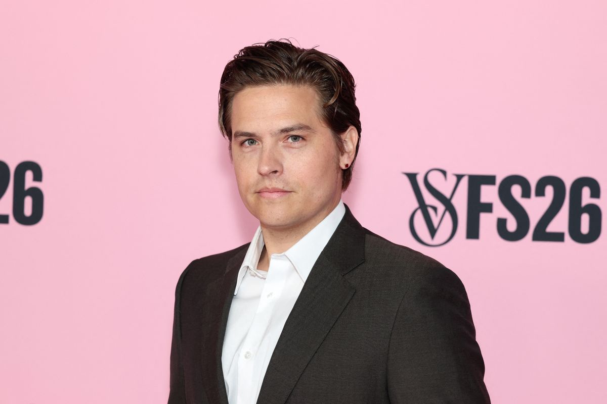 Palvin Barbara férje, Dylan Sprouse a Victoria's Secret Fashion Show-n
