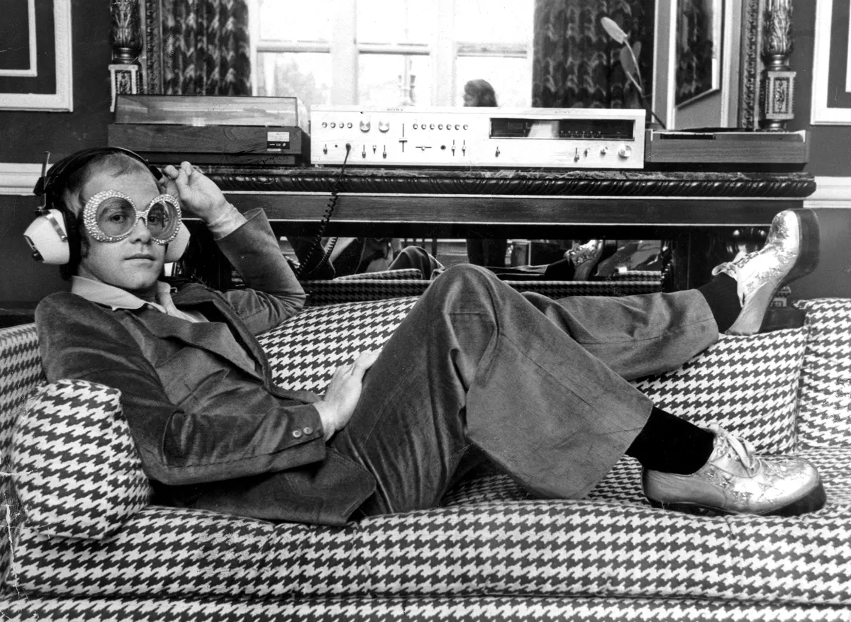 Elton John 50 évvel ezelőtt is lakberendezési zseni volt
