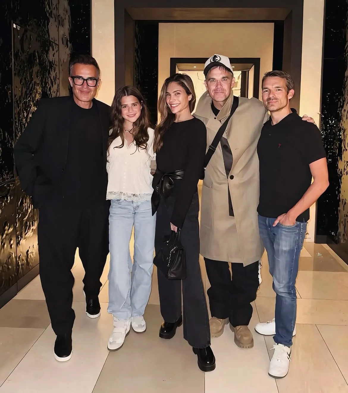 Robbie Williams és Ayda Field lánya, Teddy már 13 éves nagylány