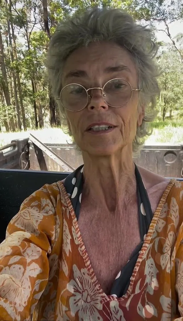 Rachel Ward, a Tövismadarak színésznője
