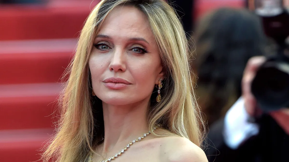 Angelina Jolie