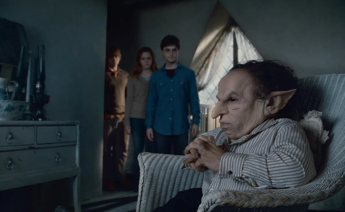 Visszatér az új Harry Potter sorozat kedvéért Warwick Davis