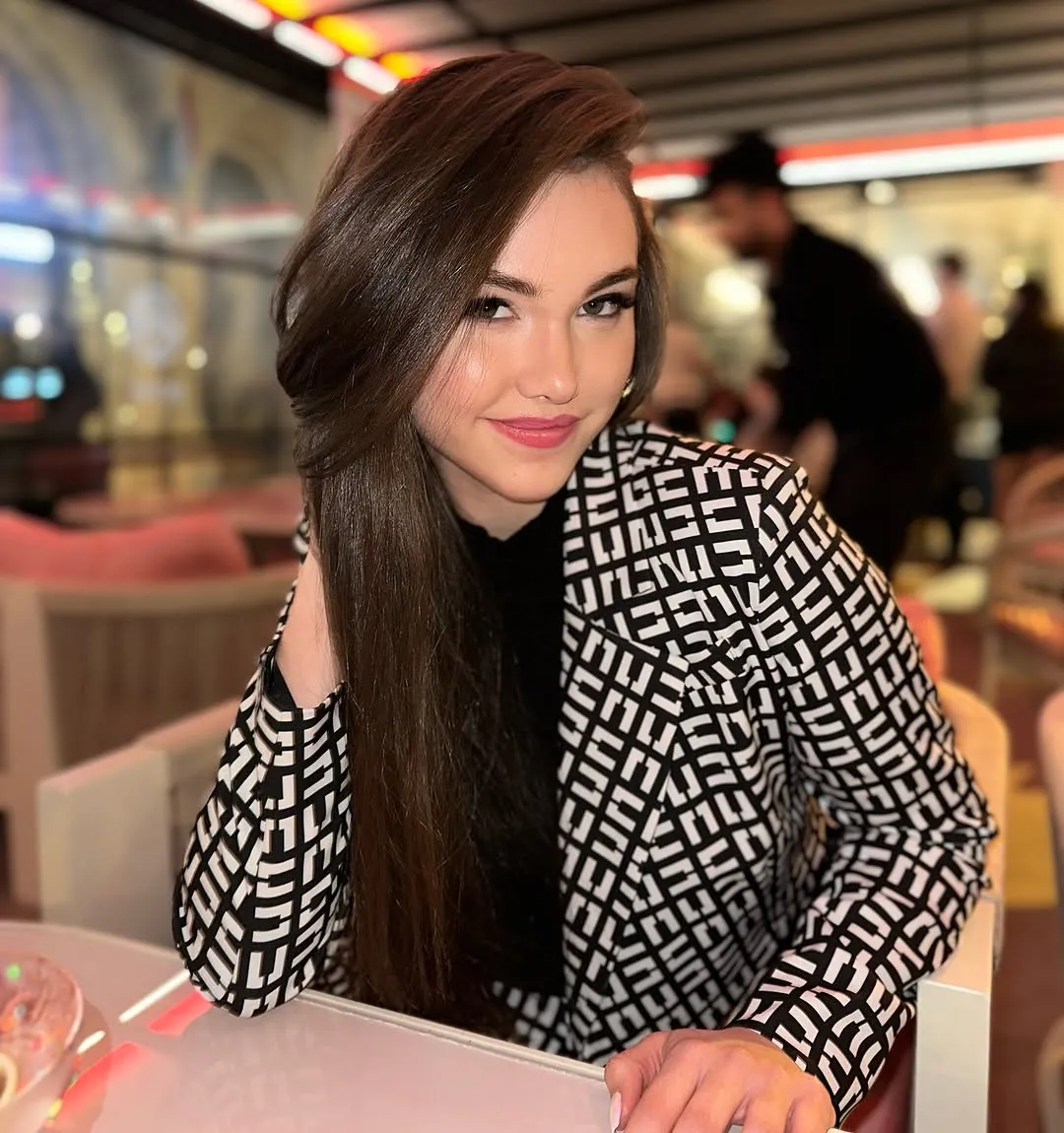 Kóbor Léna